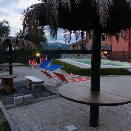 La Fonda Casa Vacanze-Appartamenti Con Piscina Санто-Стефано-ди-Магра Экстерьер фото