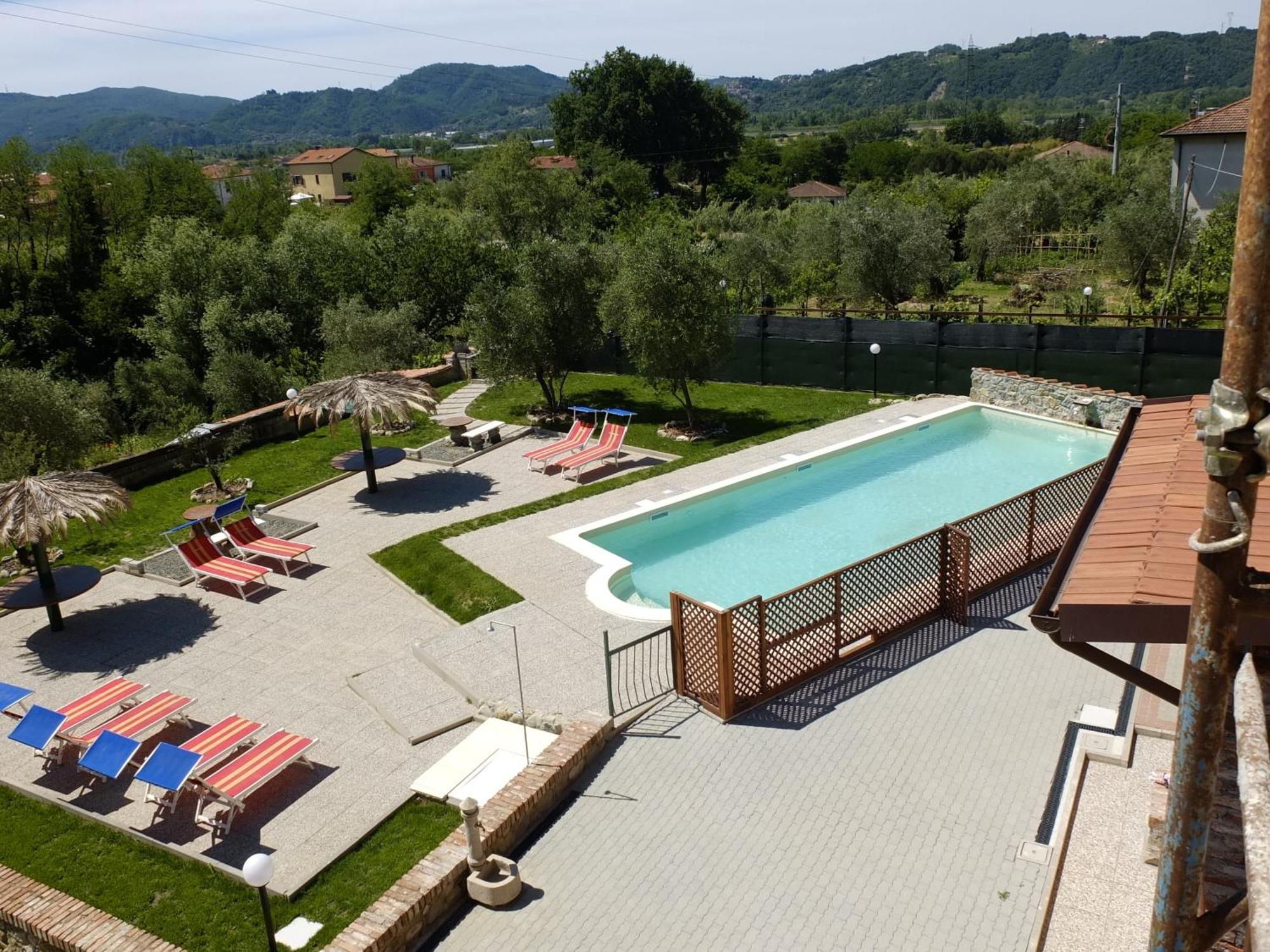 La Fonda Casa Vacanze-Appartamenti Con Piscina Санто-Стефано-ди-Магра Экстерьер фото