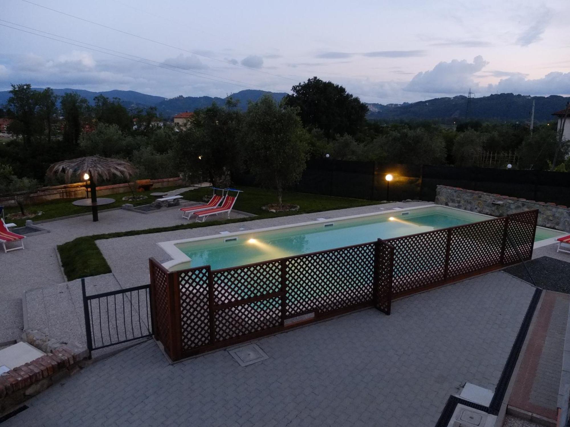 La Fonda Casa Vacanze-Appartamenti Con Piscina Санто-Стефано-ди-Магра Экстерьер фото