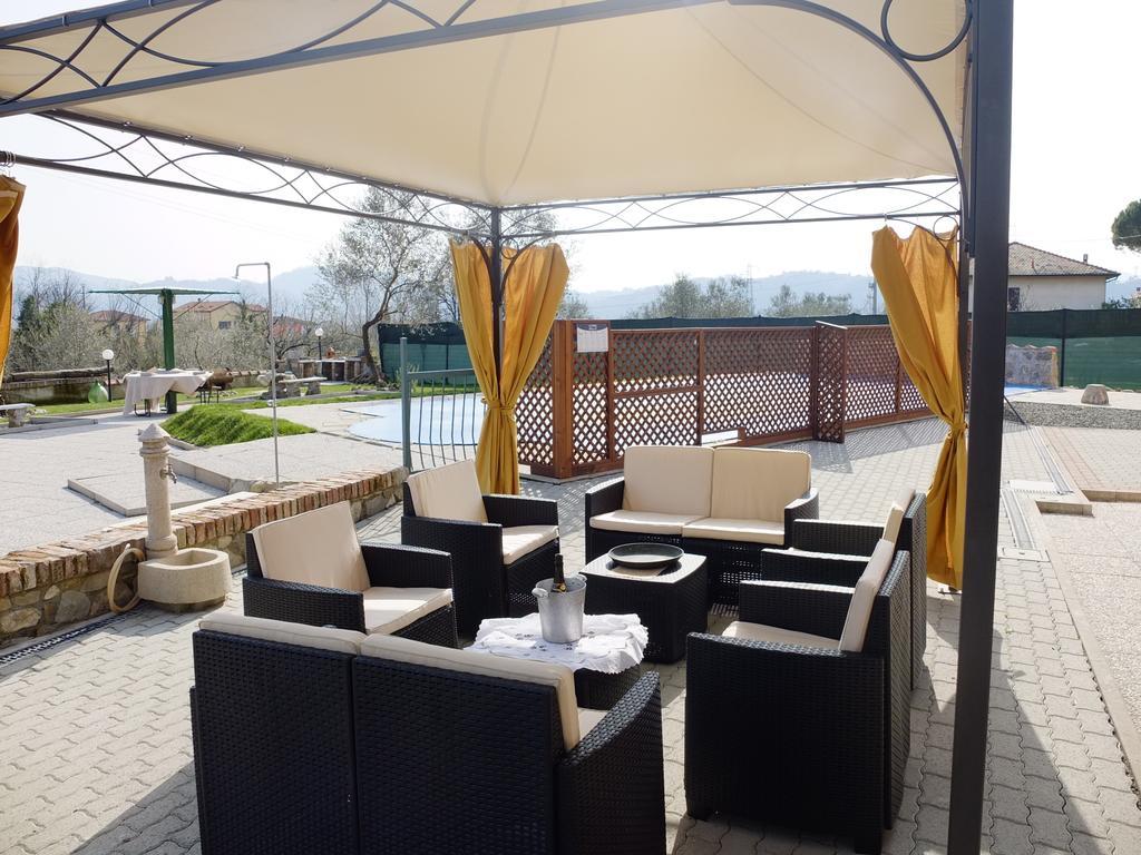 La Fonda Casa Vacanze-Appartamenti Con Piscina Санто-Стефано-ди-Магра Экстерьер фото